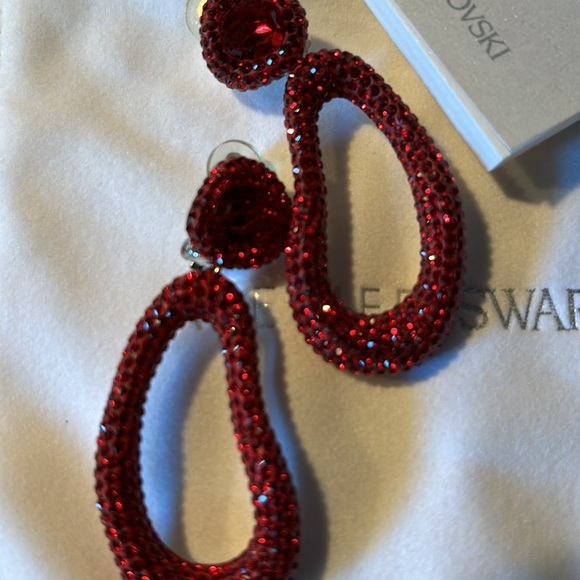 Authentic Atelier Swarovski Exclusive Red Set - Picture 14 of 17